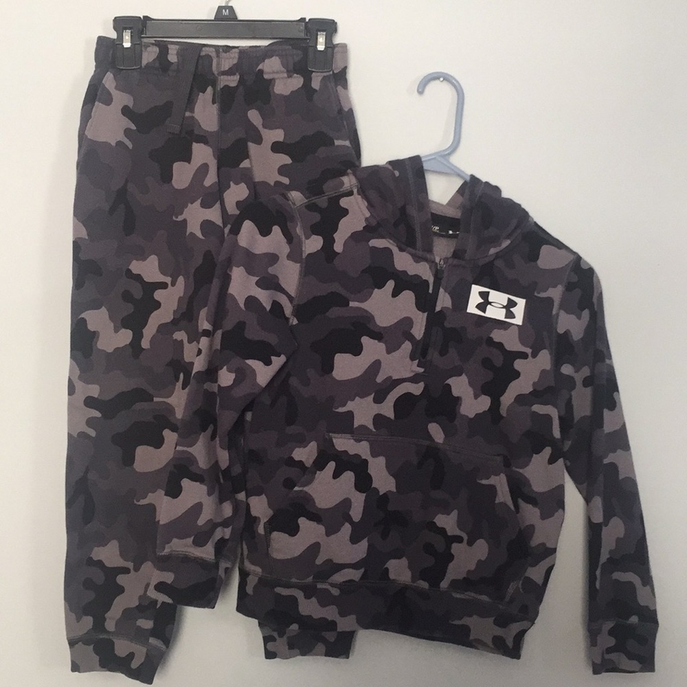 Under Armour Boys hoodie and jogger